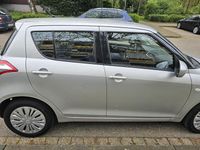 Gebraucht Suzuki Swift 94 PS (69 kW) 2014 Silber Kleinwagen