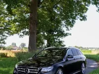 Gebraucht Mercedes E220 AMG line 194 PS (142 kW) 2016 Schwarz Limousine