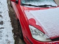 Używany Ford Focus 102 KM (75 kW) 2002 Czerwony Sedan/Limuzyna