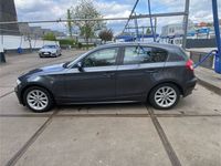 gebraucht BMW 116 i Limousine metallic grau