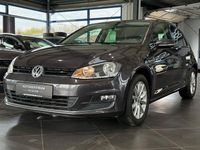 Gebraucht VW Golf VII LOUNGE 110 PS (80 kW) 2016 Violett Limousine
