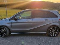 Gebraucht Mercedes B200 156 PS (114 kW) 2014 Grau Van / Kleinbus