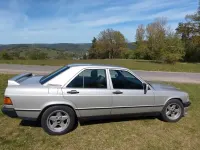 Gebraucht Mercedes 190 118 PS (86 kW) 1986 Limousine