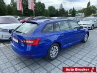 Gebraucht Skoda Superb Active 150 PS (110 kW) 2019 Energyblau Kombi