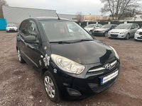 Gebraucht Hyundai i10 Edition 69 PS (50 kW) 2012 Schwarz Kleinwagen