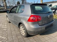 Second-hand VW Golf 102 CP (75 kW) 2007 Gri Coupe