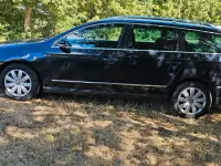 Gebraucht VW Passat 140 PS (102 kW) 2010 Schwarz Kombi