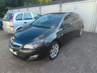 Gebraucht Opel Astra Innovation 140 PS (102 kW) 2012 Schwarz Limousine