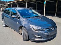 Gebraucht Opel Astra Edition 140 PS (102 kW) 2012 Grau Kombi
