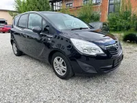 Używany Opel Meriva 120 KM (88 kW) 2011 Czarny Minivan