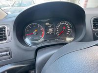 Gebraucht VW Polo 60 PS (44 kW) 2011 Blau Kleinwagen