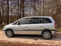 Gebraucht Opel Zafira Elegance 125 PS (91 kW) 2004 Silber Van / Kleinbus