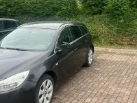 Gebraucht Opel Insignia Edition 160 PS (117 kW) 2012 Schwarz Kombi