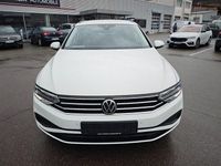 Gebraucht VW Passat Conceptline 150 PS (110 kW) 2022 Weiß Kombi