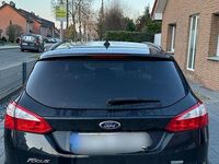 Gebraucht Ford Focus 101 PS (74 kW) 2013 Schwarz Kombi