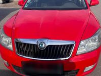 Gebraucht Skoda Octavia 105 PS (77 kW) 2012 Rot Limousine