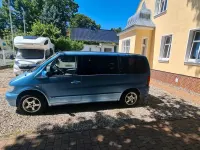 Gebraucht Mercedes V220 163 PS (119 kW) 2026 Blau Van / Kleinbus