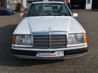 Gebraucht Mercedes E280 197 PS (144 kW) 1992 Weiß Limousine