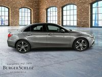 Gebraucht Mercedes A200 Progressive 163 PS (119 kW) 2024 Grau metalliclack mountaingrau Limousine
