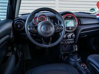 Second-hand Mini ONE 102 CP (75 kW) 2019 Negru Hatchback