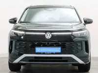 Second-hand VW Tayron Life 150 CP (110 kW) 2025 Negru SUV