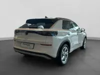 Gebraucht VW T-Roc Life 150 PS (110 kW) 2025 Weiß SUV