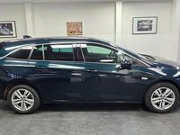 Gebraucht Opel Astra Dynamic 136 PS (100 kW) 2016 Grün Kombi