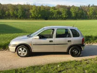 Gebraucht Opel Corsa 65 PS (47 kW) 2000 Silber Kleinwagen