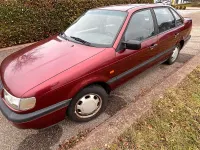 Gebraucht VW Passat 90 PS (66 kW) 1993 Rot Limousine