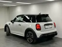 Gebraucht Mini John Cooper Works 136 PS (100 kW) 2023 Nanuq white (metallic) Kleinwagen