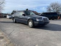 Gebraucht Mercedes E300 179 PS (131 kW) 1992 Blau Limousine