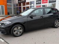 Gebraucht BMW 116 Advantage 116 PS (85 kW) 2021 Schwarz ii/bonnet fluid black Kleinwagen