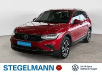 Gebraucht VW Tiguan Active 150 PS (110 kW) 2022 Rot SUV