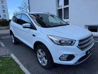 Gebraucht Ford Kuga 150 PS (110 kW) 2017 Weiß SUV