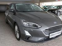 Gebraucht Ford Focus Titanium 125 PS (91 kW) 2019 Grau Limousine