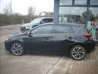 Gebraucht Toyota Auris Design 116 PS (85 kW) 2015 Black mica / ink Kleinwagen