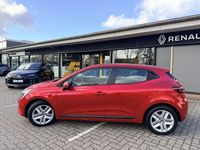 Gebraucht Renault Clio V Zen 90 PS (66 kW) 2023 Rot Limousine