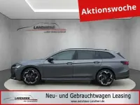 Neu Skoda Superb SportLine 193 PS (141 kW) 2025 Graphite grau Kombi