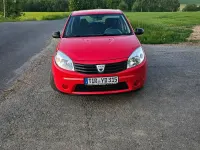 Używany Dacia Sandero 75 KM (55 kW) 2006 Czerwony Hatchback