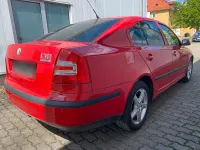 Używany Skoda Octavia 101 KM (74 kW) 2007 Czerwony Sedan/Limuzyna