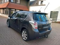Gebraucht Toyota Verso 150 PS (110 kW) 2012 Grau Van / Kleinbus