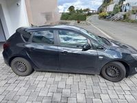 Gebraucht Opel Astra Edition 140 PS (102 kW) 2013 Schwarz Limousine