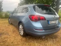 Gebraucht Opel Astra 115 PS (84 kW) 2011 Blau Kombi