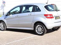 Gebraucht Mercedes B180 116 PS (85 kW) 2011 Polarsilber  metalliclack Van / Kleinbus