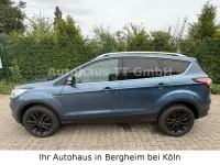 Gebraucht Ford Kuga Cool & Connect 150 PS (110 kW) 2019 Blau SUV