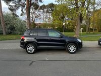 Gebraucht VW Tiguan Trendline 150 PS (110 kW) 2009 Schwarz SUV