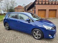 Gebraucht Toyota Verso Executive 111 PS (81 kW) 2015 Blau Van / Kleinbus