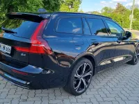 Gebraucht Volvo V60 Plus 197 PS (144 kW) 2024 Schwarz Kombi