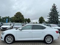 Gebraucht Skoda Superb Style 200 PS (147 kW) 2022 Weiß Limousine