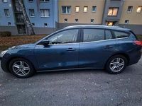 Gebraucht Ford Focus Titanium 120 PS (88 kW) 2019 Blau Kombi